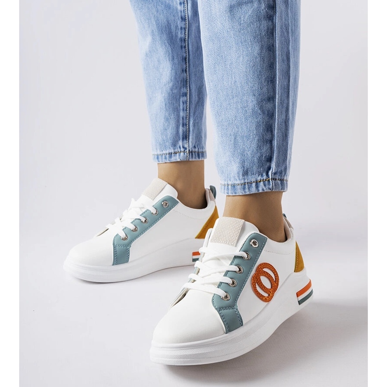 Inna Passaicin valkoiset lenkkarit värillisillä lisäkkeillä valkoinen 1