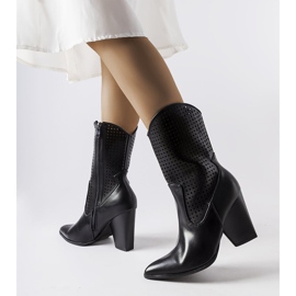 Mustat harjakattoiset cowboysaappaat Raianolta 1