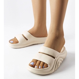 Geneven beige kumiliukumäki 1