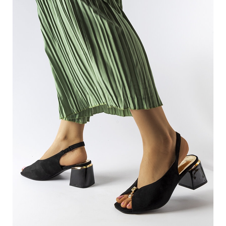 Mustat Baccarato matalakorkoiset sandaalit 1