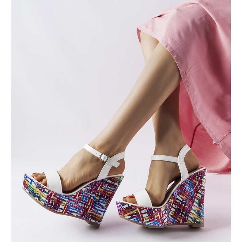 Valkoiset fairmont-koristeiset sandaalit valkoinen 2