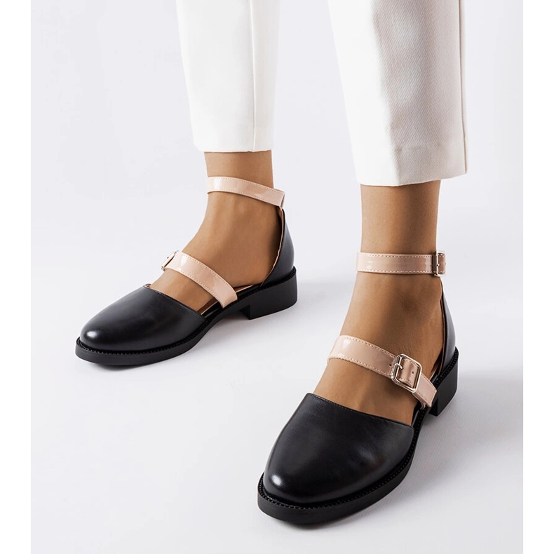 Josianen mustat naisten sandaalit 1