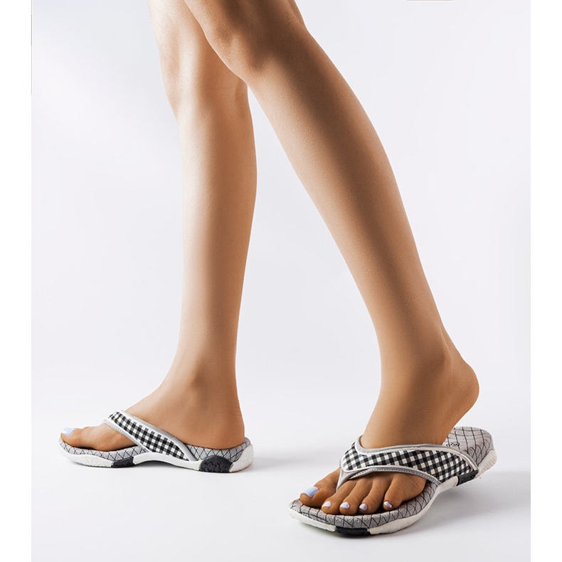 Mareta tekstiilivarvastossut musta 1