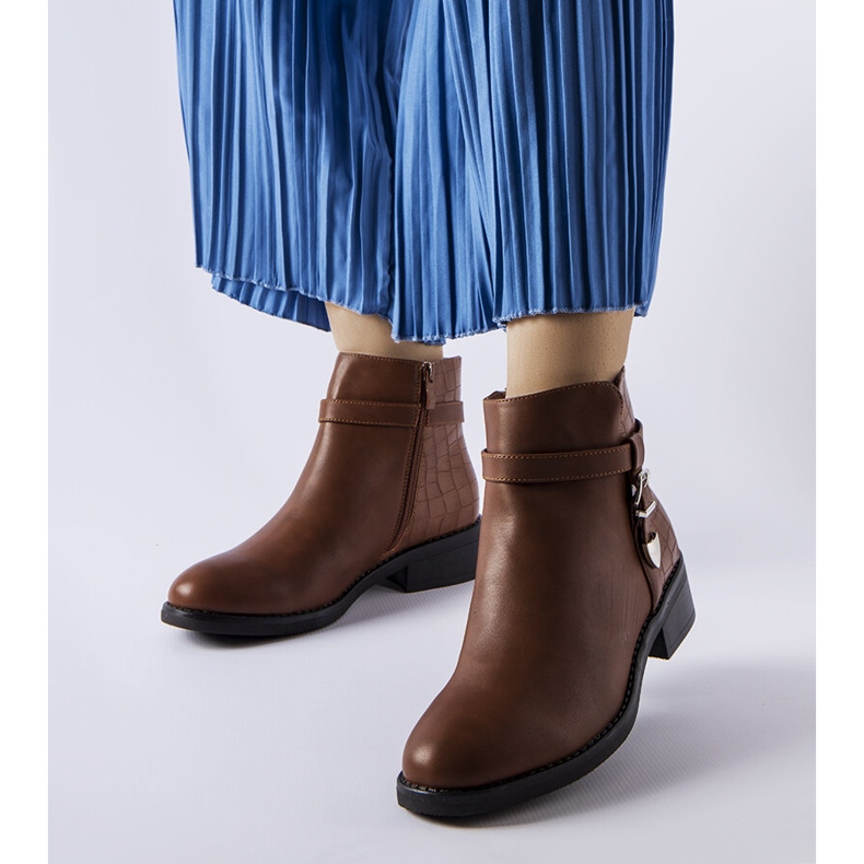 Monteforten ruskeat tasaiset saappaat 1