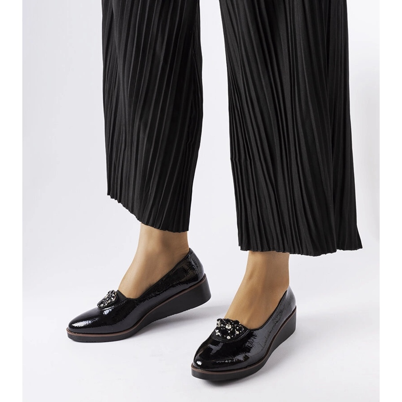 Mustat patentoidut balerinat Mellori-koristeella 1