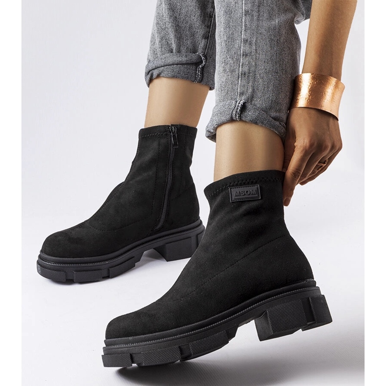 Ingen mustat eristetty mokkanahkasaappaat 2