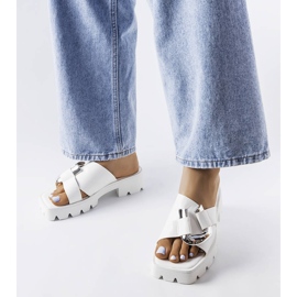 Carcerin valkoiset varvastossut traktoripohjalla valkoinen 1