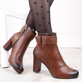 M. DASZYŃSKI Naisten saappaat korkealla kantapäällä ja alustalla, eristetty ruskea, M.Daszyński AF125-19 1