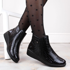 Mustat patentoidut naisten nilkkurit, joissa haarakiila, T.Sokolski Z23-333 1