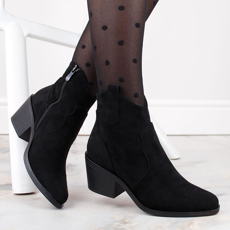 Naisten mokkanahkaiset cowboy-saappaat korkokengillä, musta S.Barski HY30-86A 1