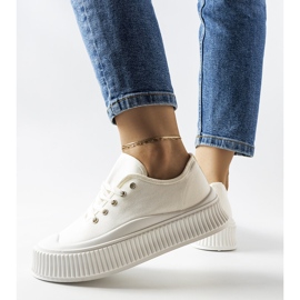 Wallacen valkoiset lenkkarit paksulla pohjalla valkoinen 1