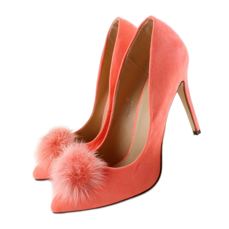 Pinssit, joissa on ZJ-06-oranssitölkkien pommoni vaaleanpunainen 2