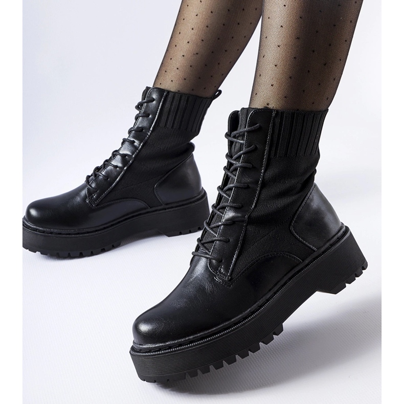 Mustat Sebastianon slip-on-sukat työntekijät 1