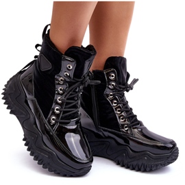 Eristetyt nilkkurit massiivisella alustalla, mustat 3