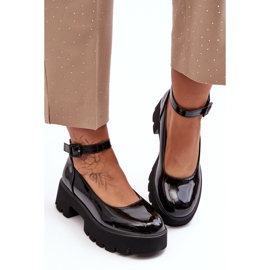 WS1 Naisten kiiltonahkakengät matalalla kantapäällä ja soljella, musta Owena 1