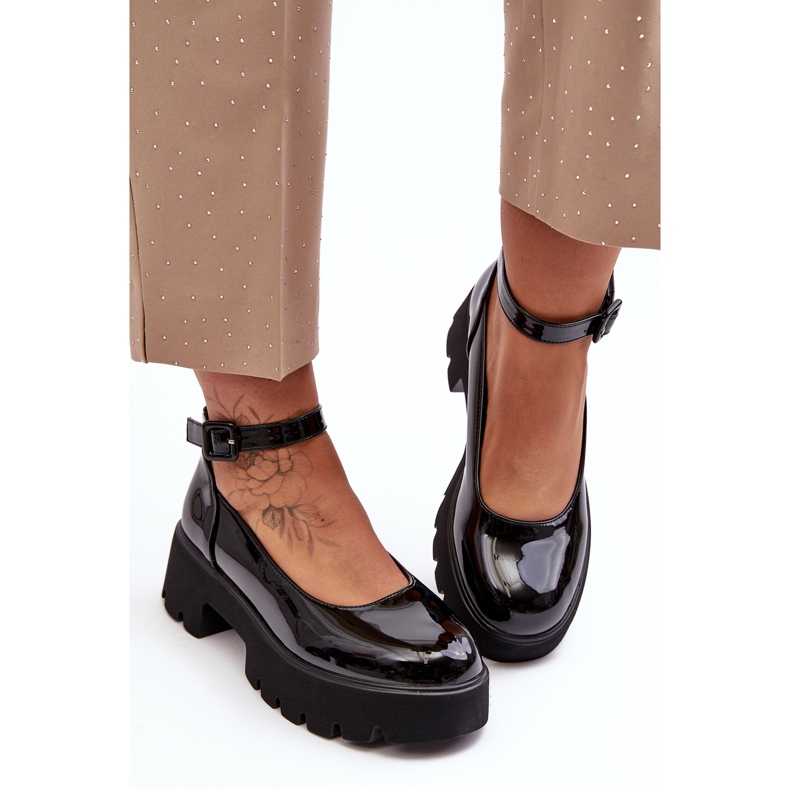 WS1 Naisten kiiltonahkakengät matalalla kantapäällä ja soljella, musta Owena 1