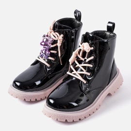 Evento Mustat ja vaaleanpunaiset lakkasaappaat, joissa on Orso-nalle 1