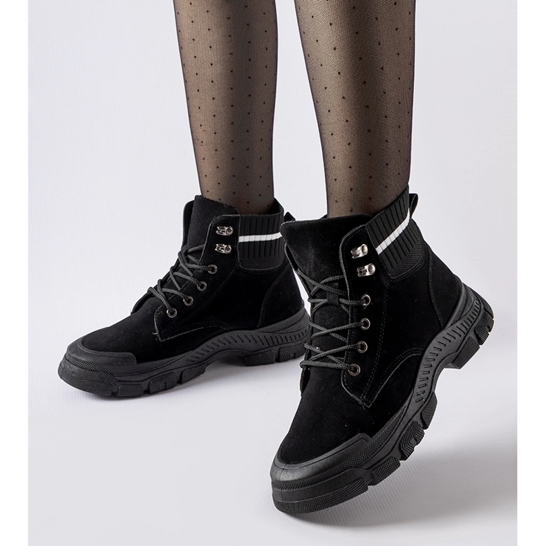 Mustat Tellaro-eristetyt saappaat 1