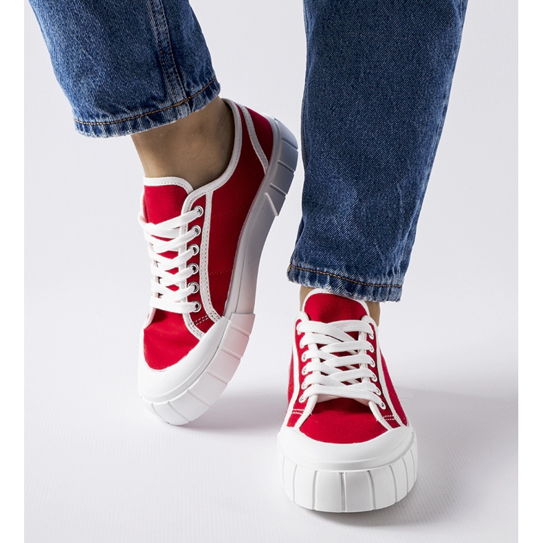 Punaiset lenkkarit paksulla Egidio-alustalla punainen 1