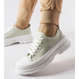 Vihreät lenkkarit, joissa urheilullinen Bettole-pohja 1