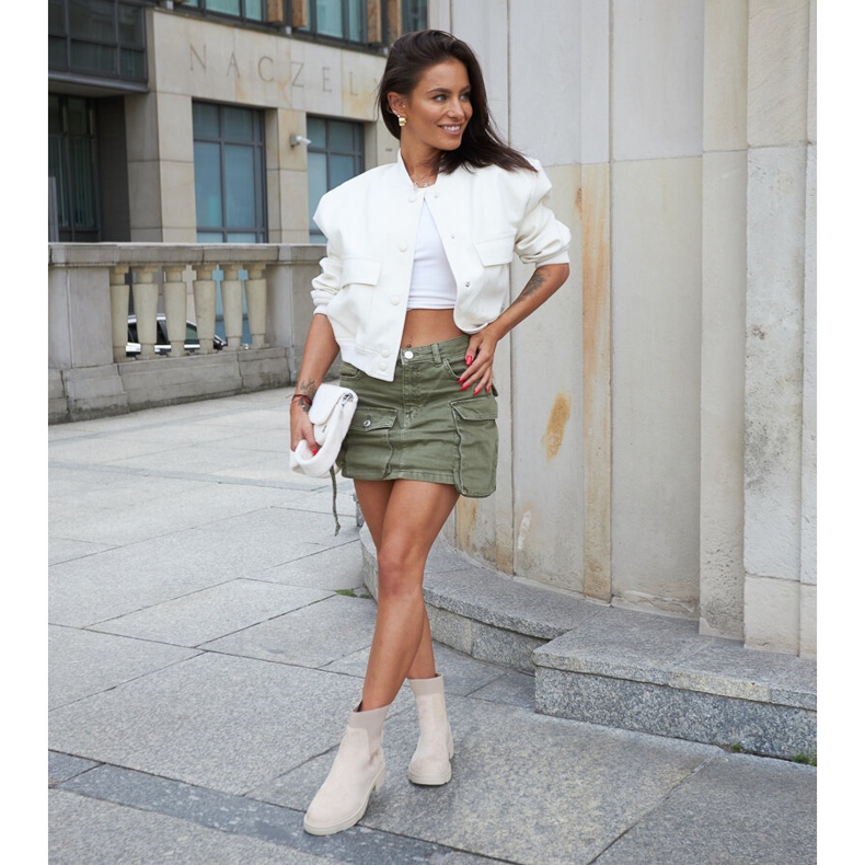 Inna Adalricon beige-slip-on-nilkkurit 1