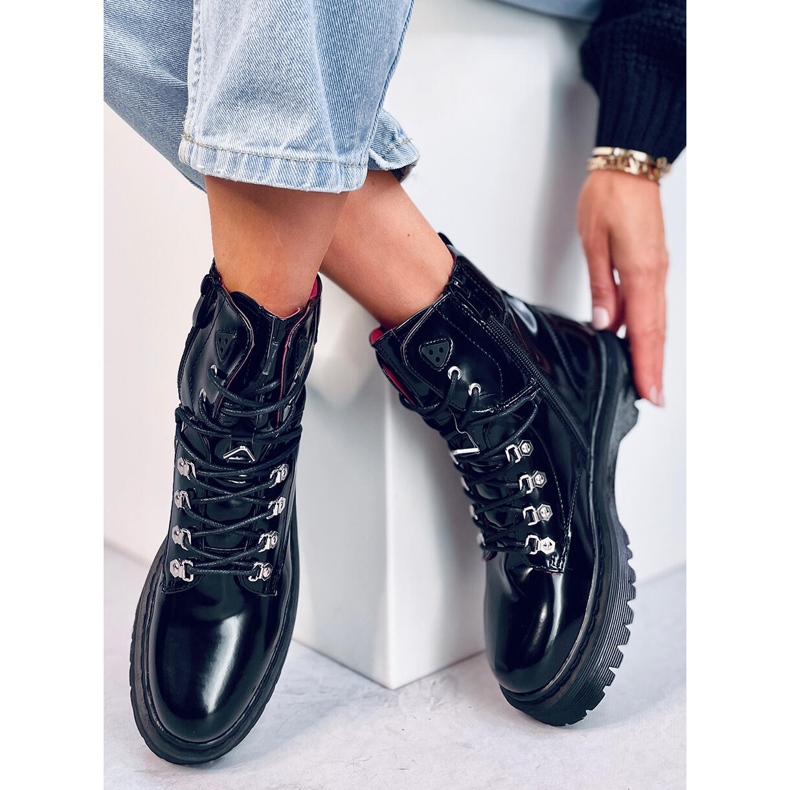 Kari Mustat nauhakengät 2