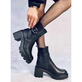 Carter Mustat leveäkorkoiset saappaat 2