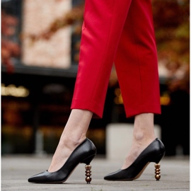 Marco Shoes Pehmeästä nahasta valmistetut nahkaiset stiletot kivillä musta 2