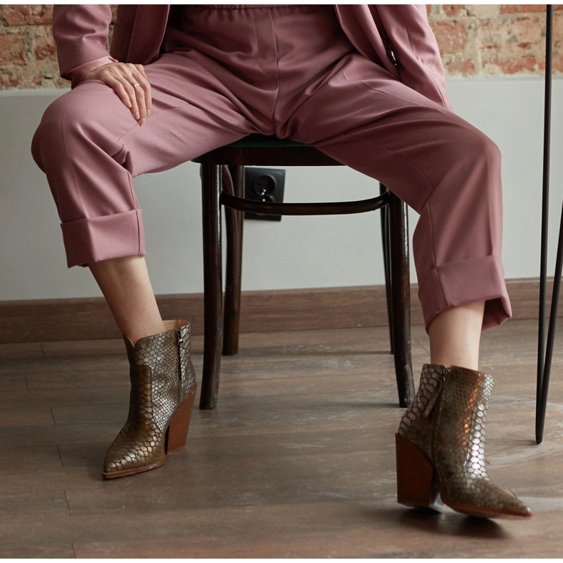 Marco Shoes Naisten luonnolliset nahkaiset cowboy -saappaat hopea 1