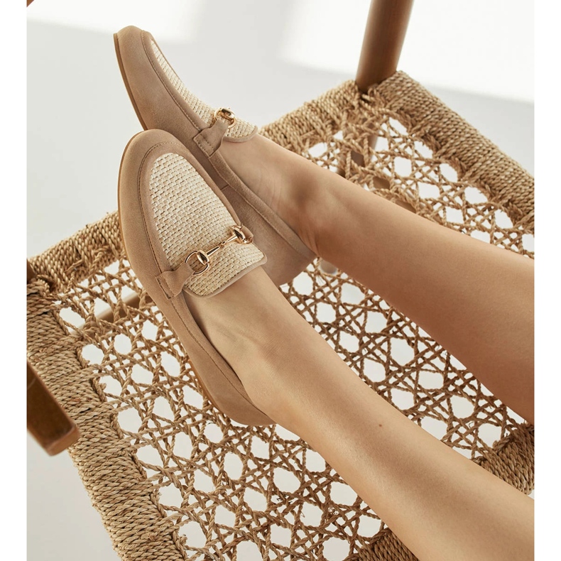 Marco Shoes Loaferit kultaisella koristeella beige 2