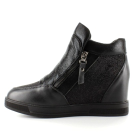 Tennarit piilossa 2017-1 Musta 1