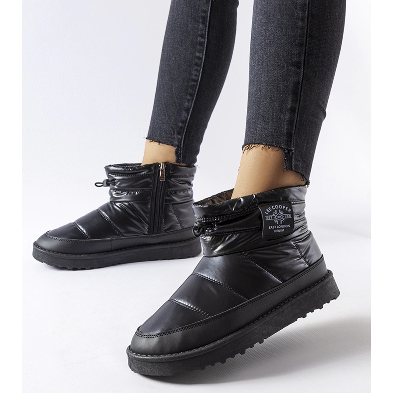 Mustat Lee Cooper LCJ-23-44-1967L lumikengät 1