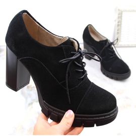 Mustat mokkanahkaiset naisten kengät korkealla korolla ja alustalla, Filippo DP4918 1