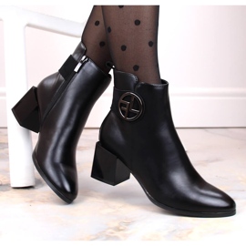 Naisten mustat, eristetyt nilkkurit koristeellisella korkokenällä, Potocki SZ12227 1