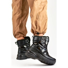 Naisten mustat urheilulliset lumikengät 1