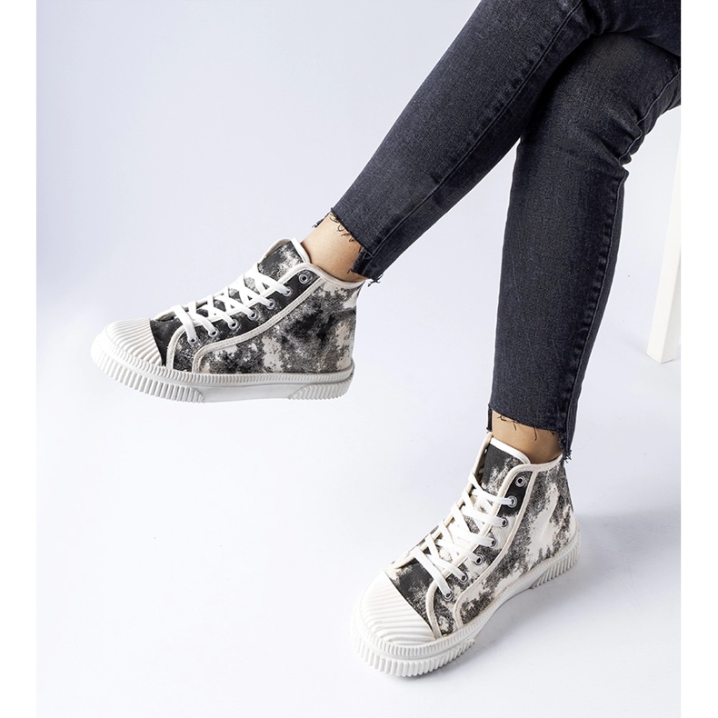 Inna Turistico mustat distressed lenkkarit 1