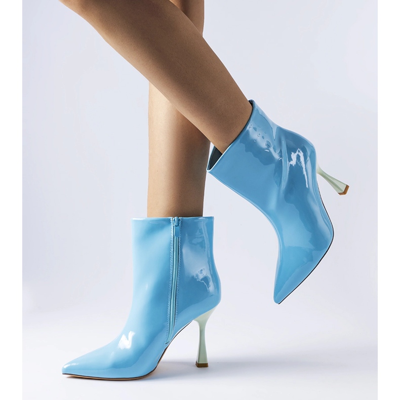 Siniset patentoidut nilkkurit Dionisilta sininen 1