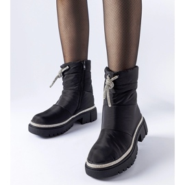 Mustat lumisaappaat koristeltu Giusti-zirkoneilla 1