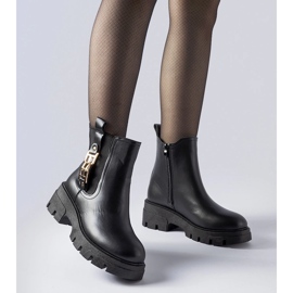 Mustat massiiviset nilkkurit koristeellisella Nuovo-soljella 1