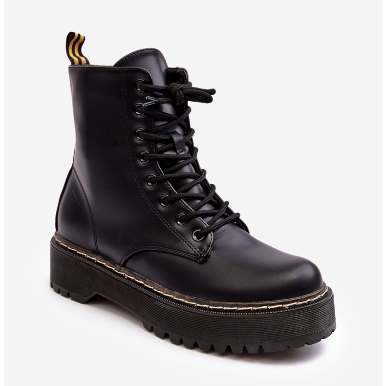 Naisten nauhalliset nilkkurit, musta Maddis 2