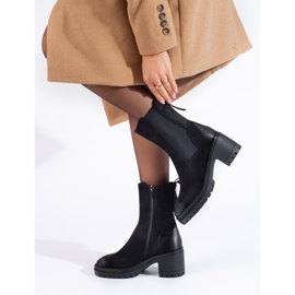 Naisten mustat nilkkurit, joissa korkea Vinceza-päällinen 1