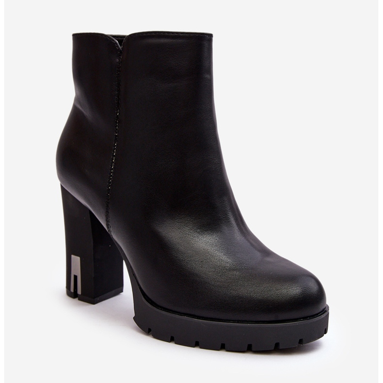 Naisten korkeakorkoiset nilkkurit vetoketjulla, musta Rasoda 1