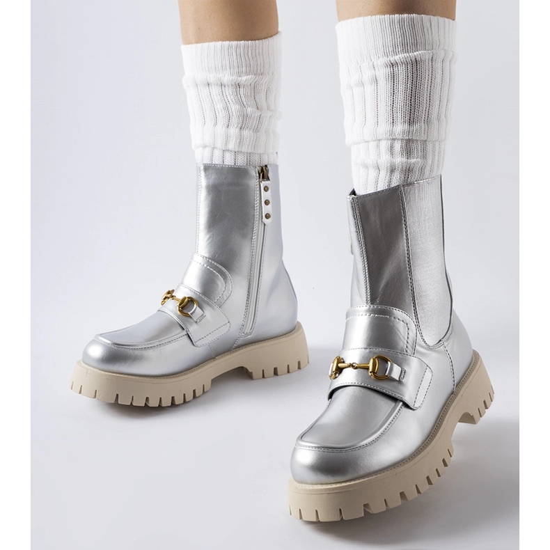 Hopeaeristeiset Overlook-nilkkurit 1