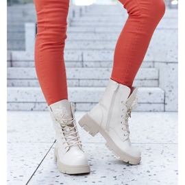 Beiget nilkkurit koristehelmillä Accadia 1