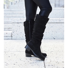 Mustat ryppyiset Angelicon eko-mokkanahkasaappaat 1