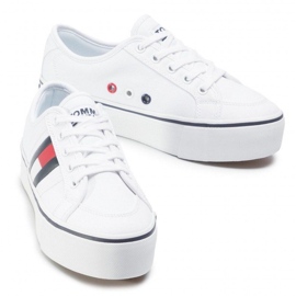Tommy Hilfiger Tommy Jeans Flatform Flag Sneaker EN0EN00944-YBR valkoinen 2