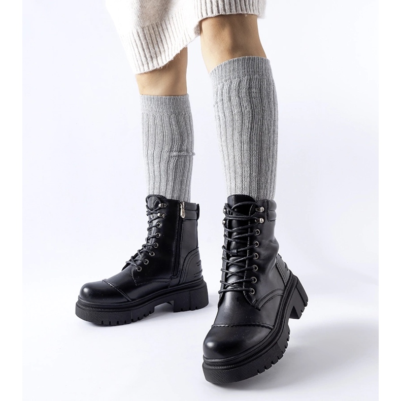 Inna Mustat eristettyjä Paimboeuf-saappaat 1