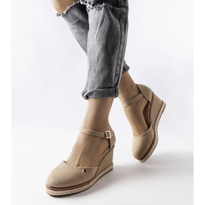 Adelindan beige wedge espadrillit 1