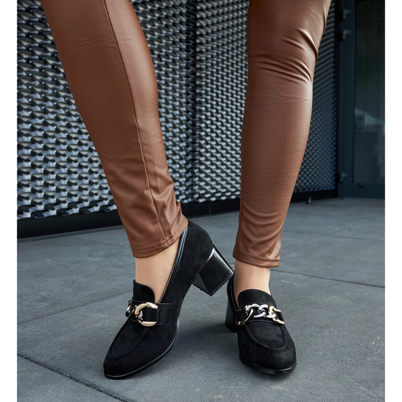 Mustat pumput ekologisella mokkanahalla 1