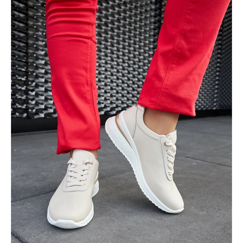 Federicon beige-nahkaiset kiilalenkkarit 2